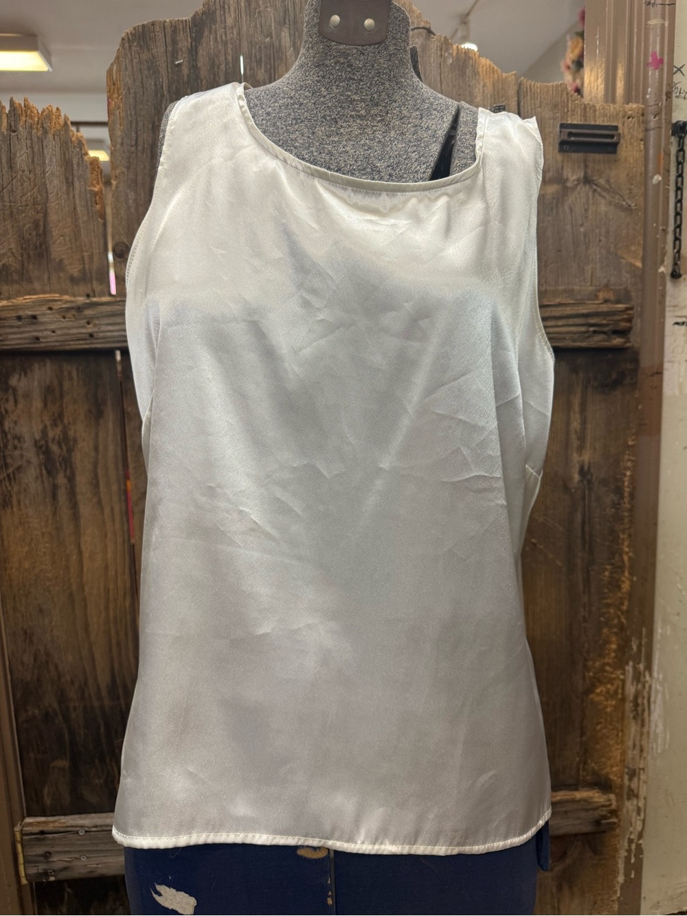 Source Unknown White Satin Shell Top